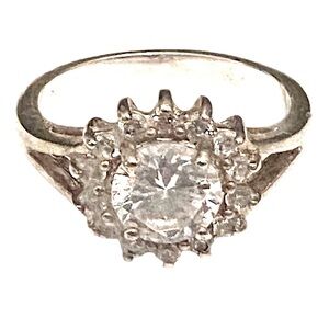 Cz Flower Setting Silver Ring size 7